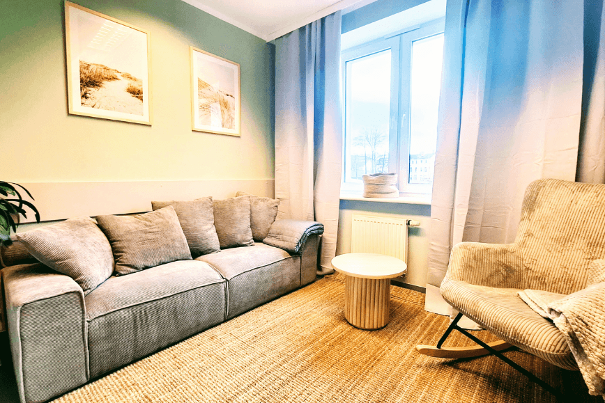 Pokój wyciszenia w budynku Katedry Filologii Angielskiej, ul. Słowiańska 8, pokój nr 107