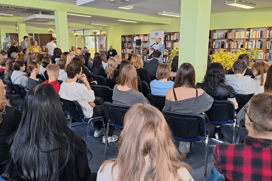 In Quest of Poetry Sung and Unsung