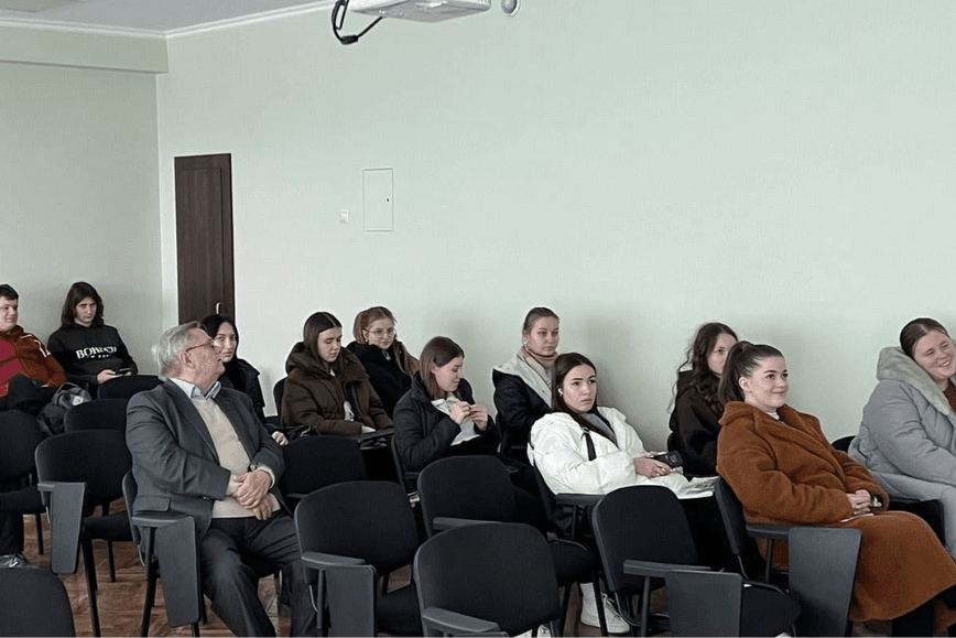 "Komunikacja niewerbalna w procesie porozumiewania się przedstawicieli odrębnych kultur"